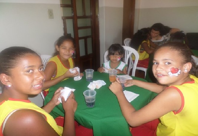 Visita dos alunos do C.E.D.P.F. ao Lar do Ancião