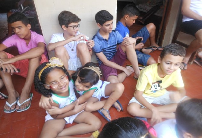 Visita da Escola de Evangelização Espírita Neozita Sertão Leite ao Lar do ancião