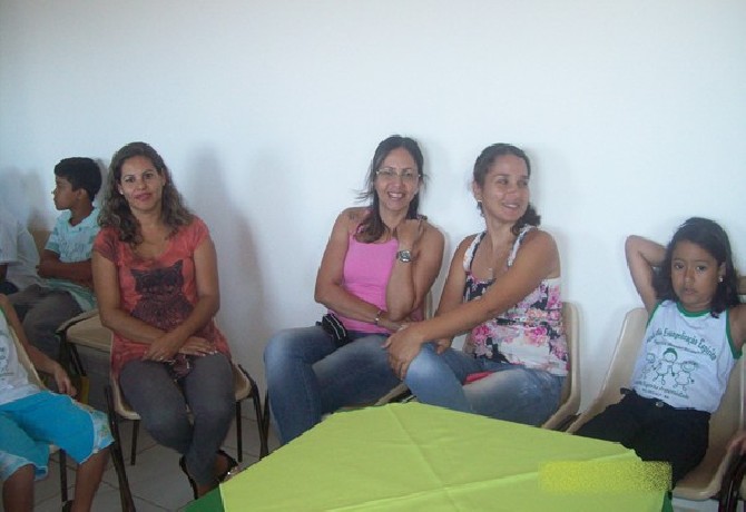 Confraternização da Família da Escola de Evangelização Espírita Neozita Sertão Leite.