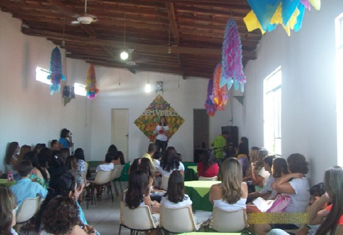 Confraternização da Família da Escola de Evangelização Espírita Neozita Sertão Leite.