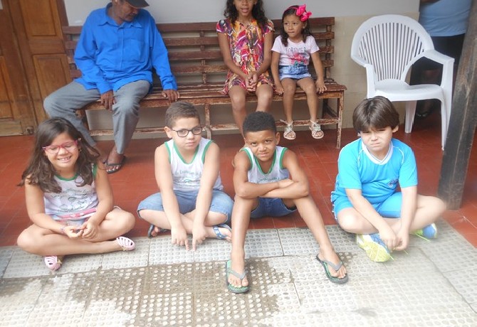 Visita da Escola de Evangelização Espírita Neozita Sertão Leite ao Lar do ancião