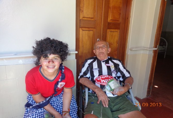 Visita dos evangelizandos e evangelizadores ao Lar do Ancião.