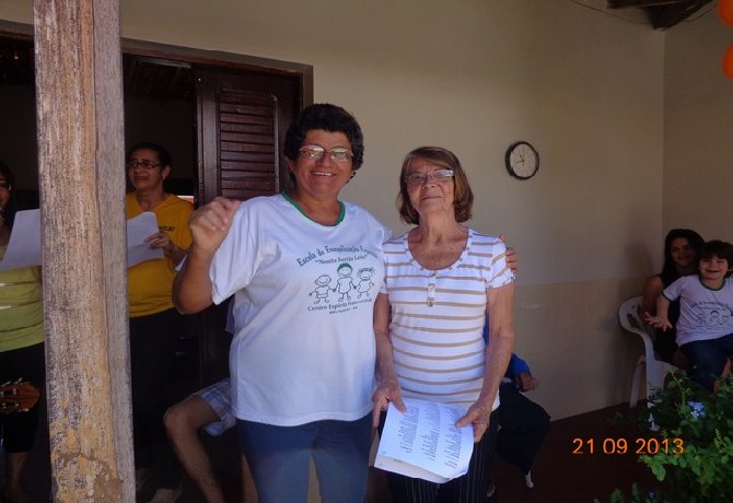 Visita dos evangelizandos e evangelizadores ao Lar do Ancião.