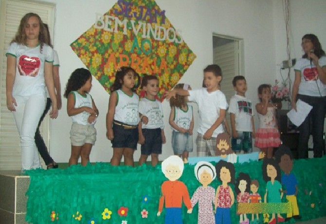 Confraternização da Família da Escola de Evangelização Espírita Neozita Sertão Leite.