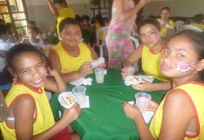 Visita dos alunos do C.E.D.P.F. ao Lar do Ancião