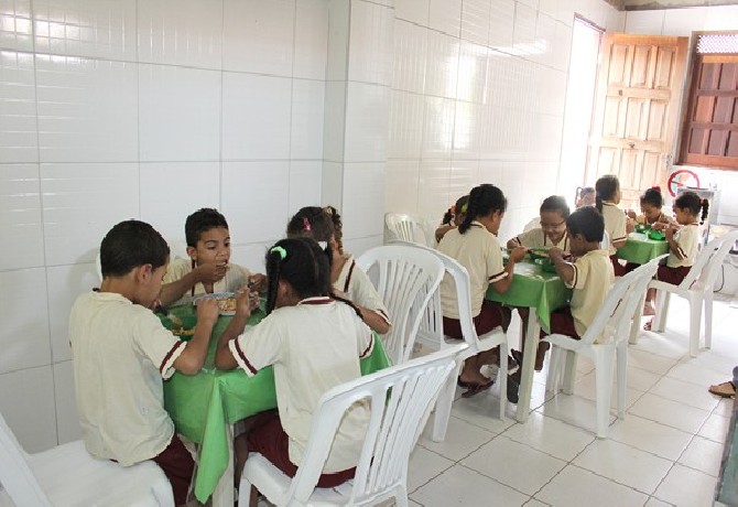 Rotina diária do C.E.D.P.F. - Almoço.