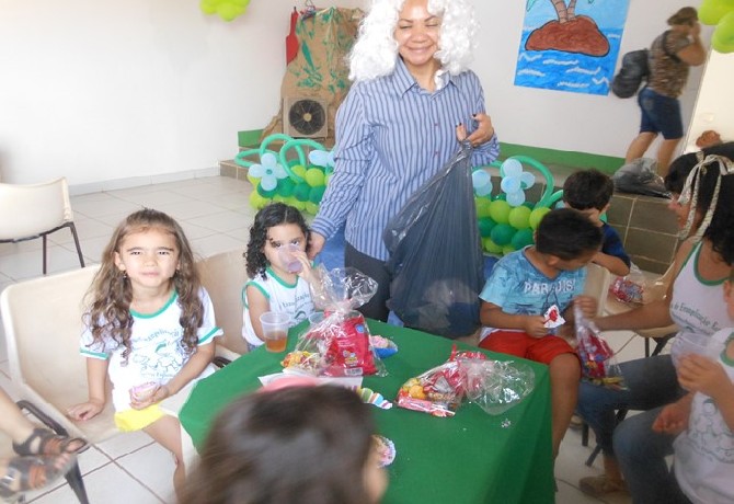 Comemoração ao Dia da Criança na Escola de Evangelização Espírita Neozita Sertão Leite