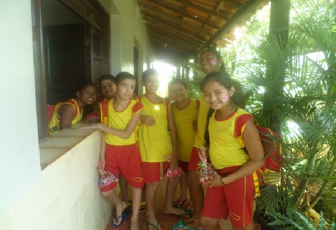 Visita dos alunos do C.E.D.P.F. ao Lar do Ancião