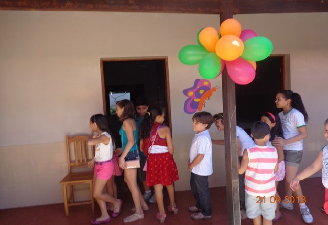 Visita dos evangelizandos e evangelizadores ao Lar do Ancião.