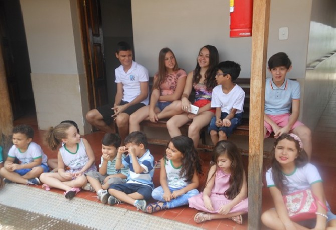 Visita da Escola de Evangelização Espírita Neozita Sertão Leite ao Lar do ancião