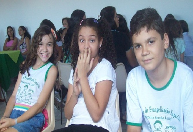 Confraternização da Família da Escola de Evangelização Espírita Neozita Sertão Leite.