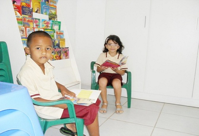 Biblioteca Glória Spínola